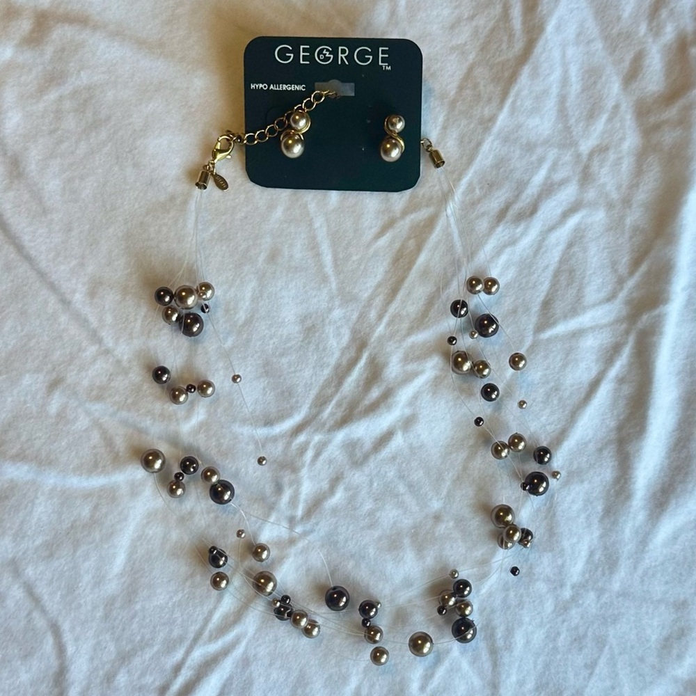 Floating Pearls Necklace and Earring Set